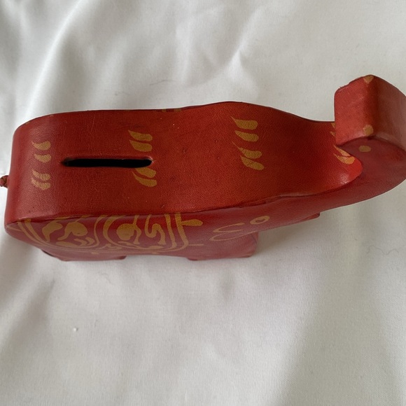 Indian Elephant Leather Coin Bank - Picture 3 of 6